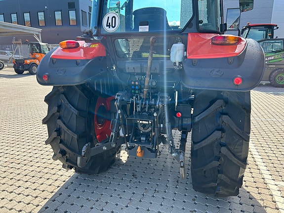 Kubota M4073  Se Timer 6 of 12