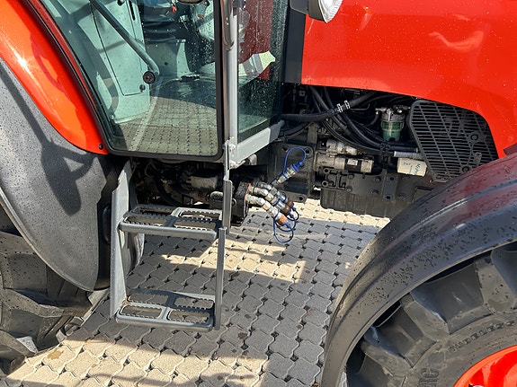Kubota M4073  Se Timer 4 of 12