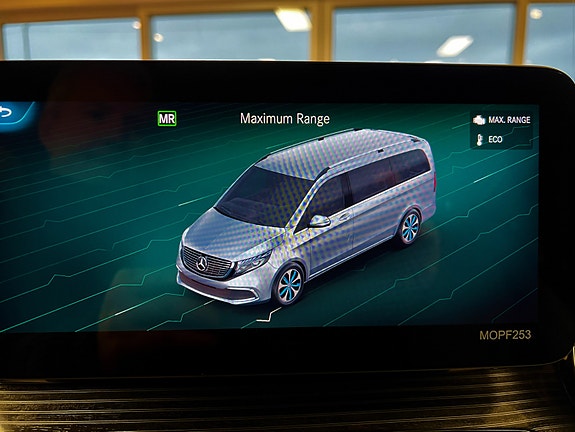 Mercedes-Benz EQV 13 of 30