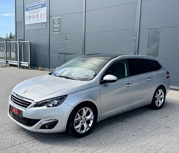 Peugeot 308 SW 2 of 22
