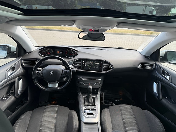 Peugeot 308 SW 11 of 22