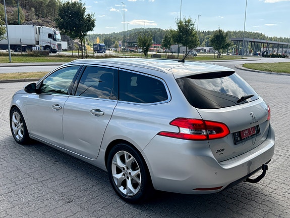 Peugeot 308 SW 7 of 22