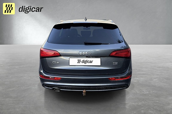Audi Q5 4 of 23