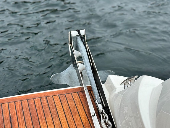 Sea Ray 335 40 knop. Skipsreg, gunstig finans. Ankervinsj akter 12 of 30