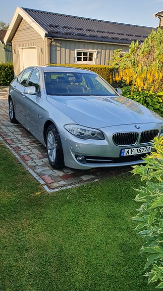 BMW 520i 5 of 5