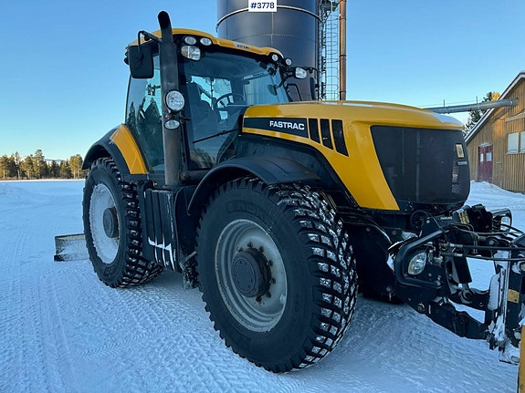 JCB Fastrac 8250 3 of 30