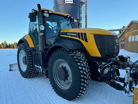 JCB Fastrac 8250 4 of 30