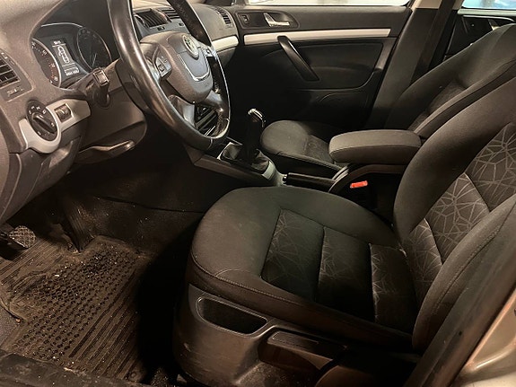 Skoda Octavia 15 of 30