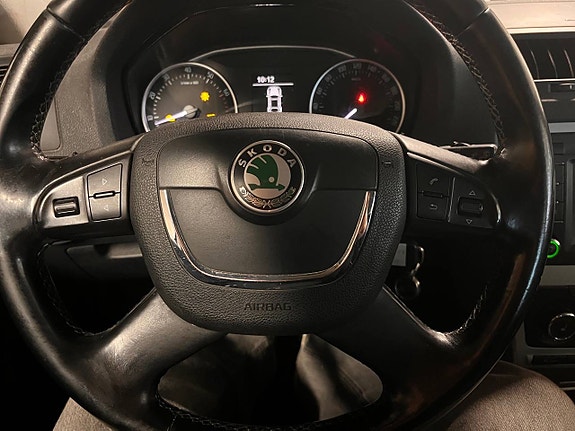Skoda Octavia 18 of 30