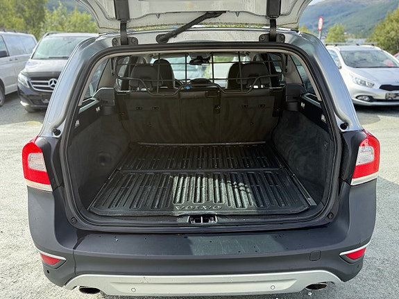 Volvo XC70 23 of 28
