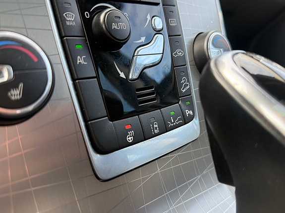 Volvo XC70 18 of 28