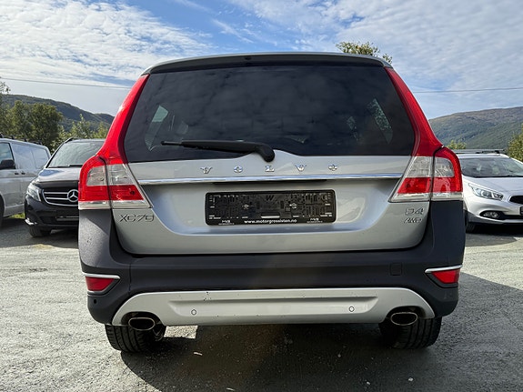 Volvo XC70 6 of 28