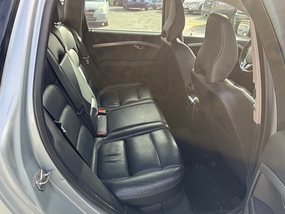 Volvo XC70 25 of 28