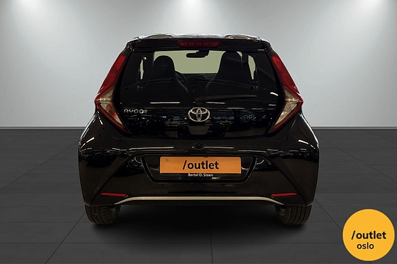 Toyota Aygo 4 of 23
