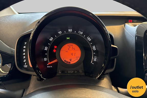 Toyota Aygo 21 of 23