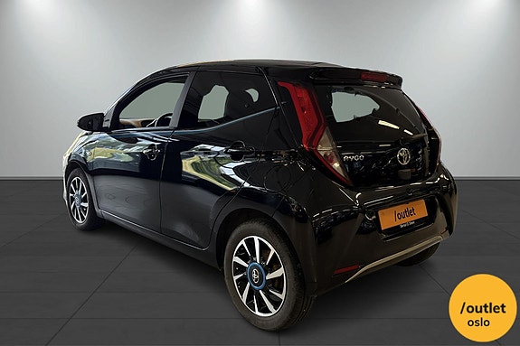 Toyota Aygo 3 of 23