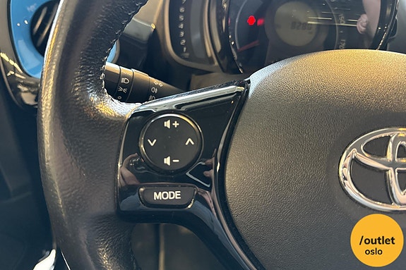 Toyota Aygo 19 of 23