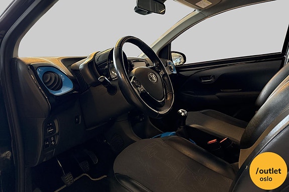 Toyota Aygo 13 of 23