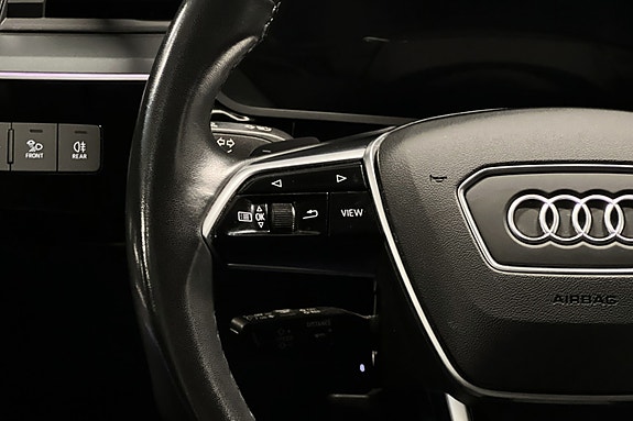 Audi e-tron 17 of 24