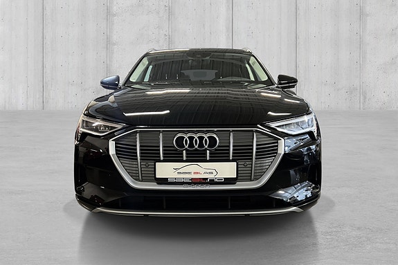 Audi e-tron 7 of 24