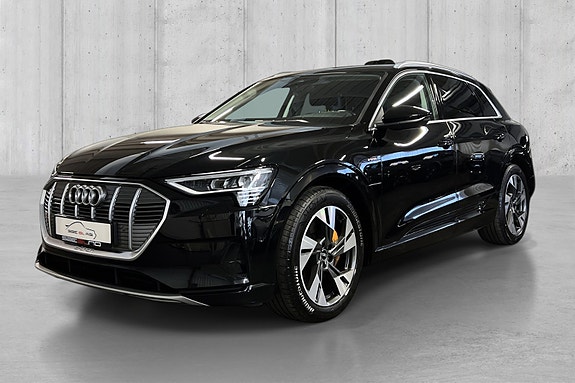 Audi e-tron 4 of 24