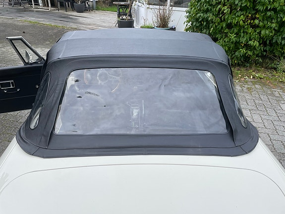 MG B 14 of 25