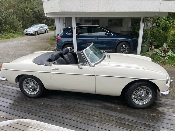 MG B 11 of 25