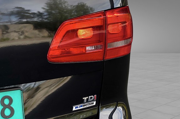 Volkswagen Touran 14 of 28