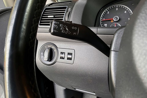 Volkswagen Touran 27 of 28