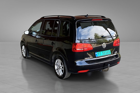 Volkswagen Touran 8 of 28