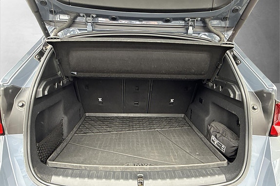 BMW iX1 19 of 23