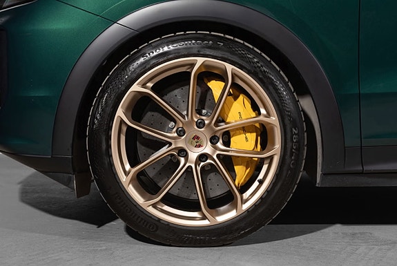 Porsche Cayenne Coupe 10 of 30