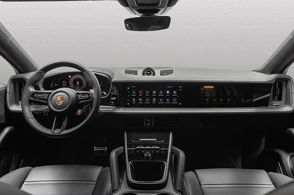 Porsche Cayenne Coupe 15 of 30