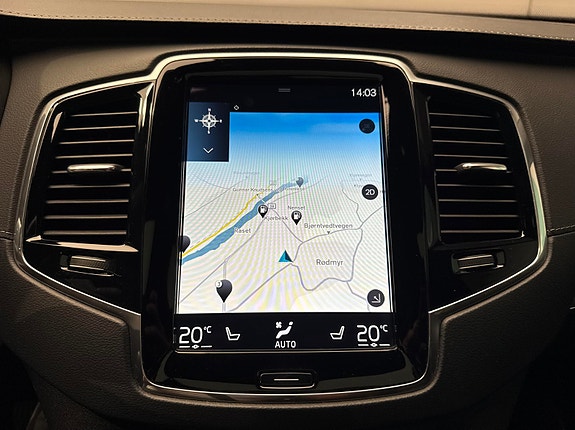 Volvo XC90 23 of 30