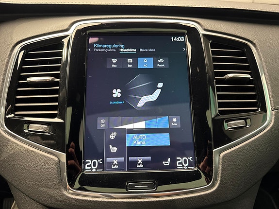 Volvo XC90 26 of 30