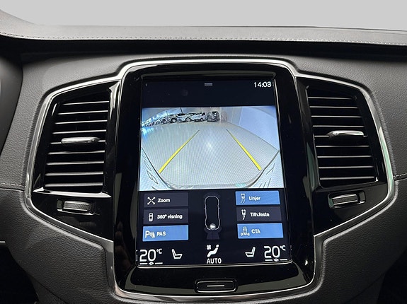 Volvo XC90 21 of 30