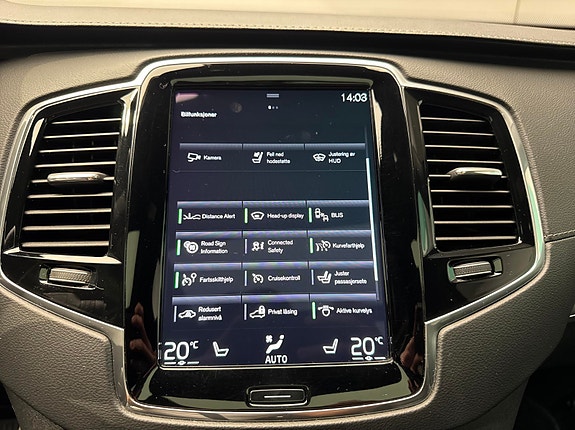 Volvo XC90 28 of 30