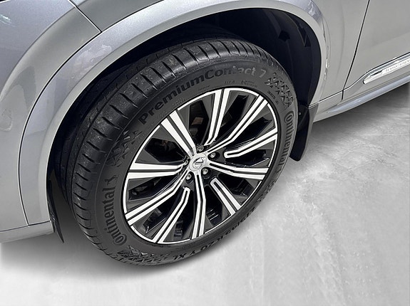 Volvo XC90 7 of 30