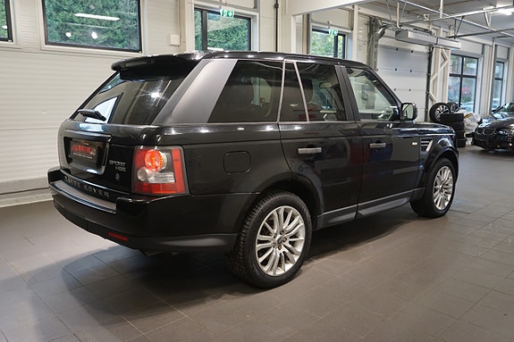 Land Rover Range Rover Sport 9 of 30