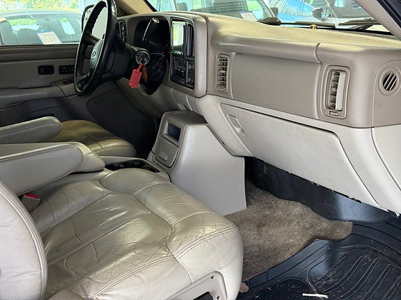 Chevrolet Tahoe 18 of 25