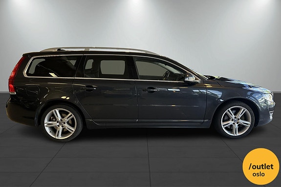 Volvo V70 8 of 27