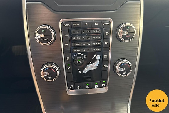 Volvo V70 17 of 27