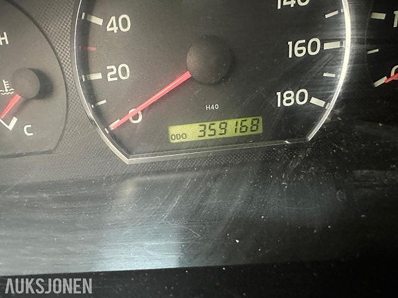 Toyota HiAce 11 of 19
