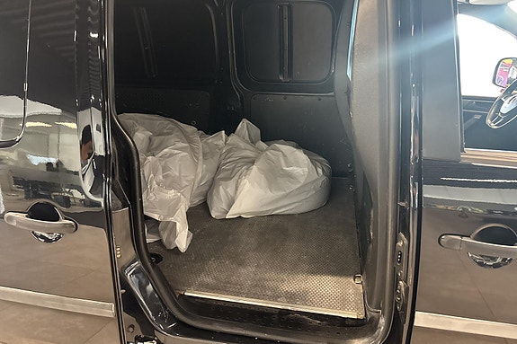Volkswagen Caddy Maxi 7 of 24