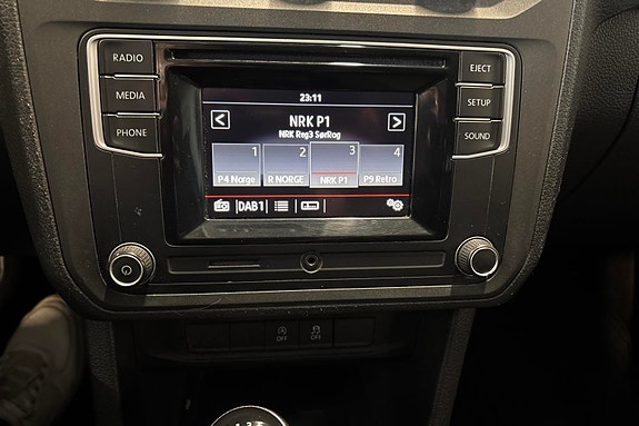 Volkswagen Caddy Maxi 11 of 24