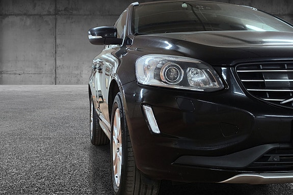 Volvo XC60 9 of 30