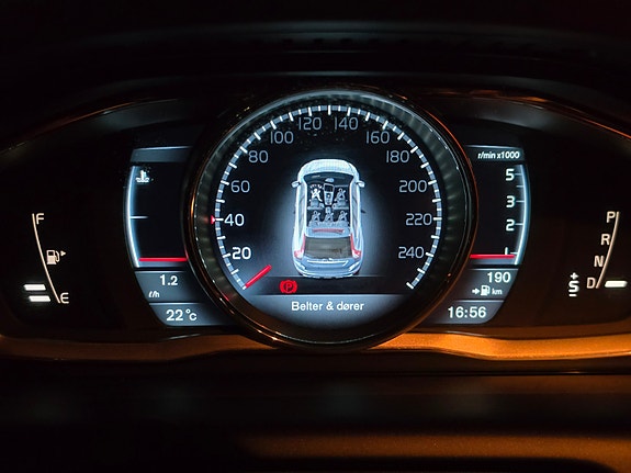 Volvo XC60 17 of 30
