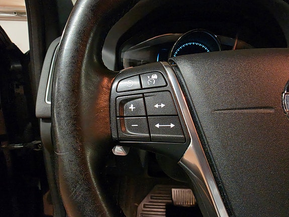 Volvo XC60 20 of 30