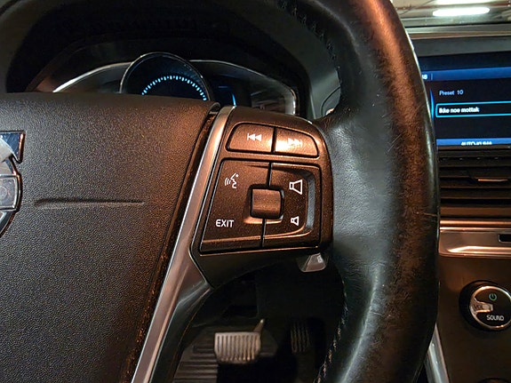 Volvo XC60 21 of 30