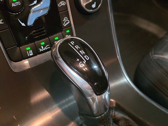 Volvo XC60 27 of 30